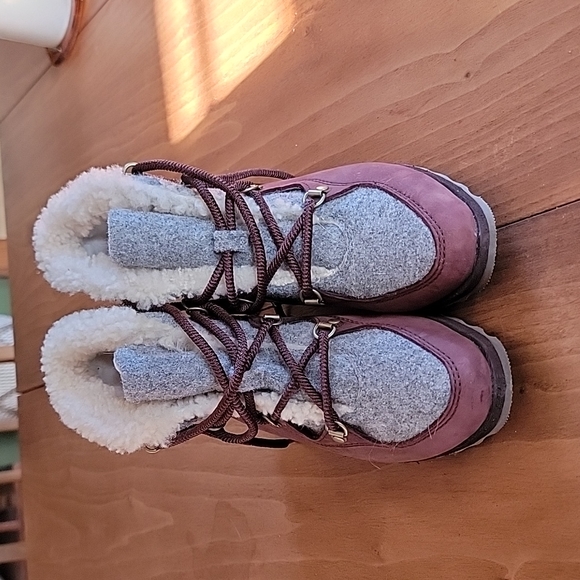 Sorel Sneakchic alpine boots women's size 7.5 - Picture 5 of 6